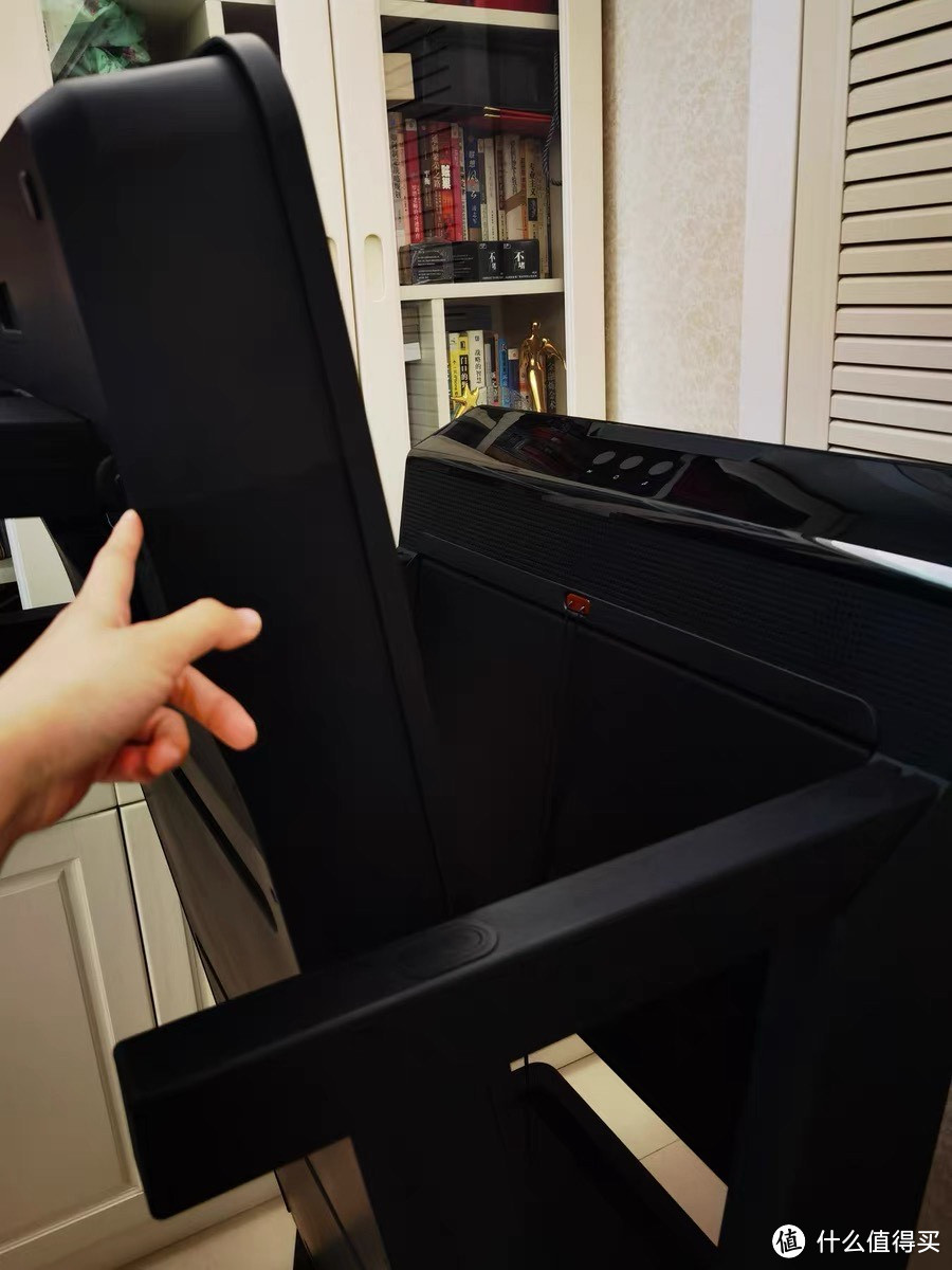 赤兔Pro跑步机，家庭健身新选择